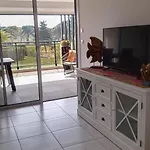 Apartment Au Coeur Du Golf, Neuf Vue Golf Et Piscine